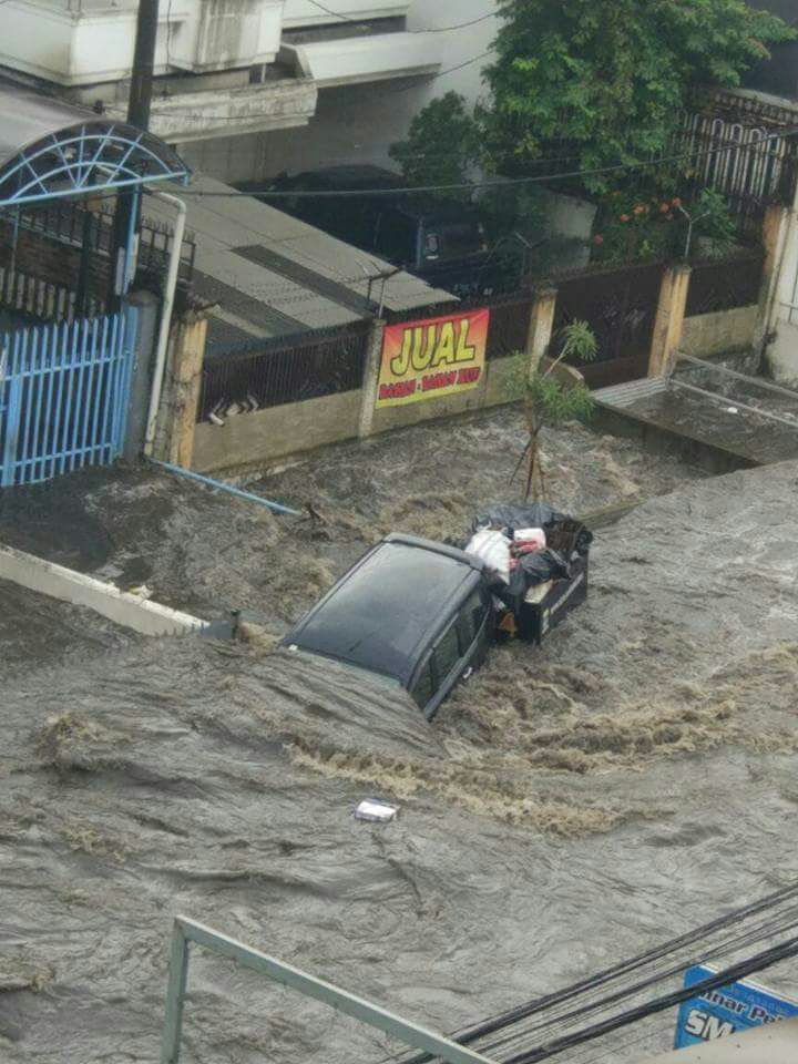 Foto Banjir di Bandung, senin (24/10)