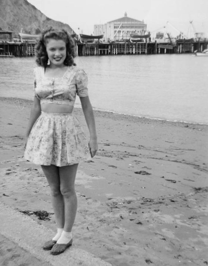 before-marilyn-monroe-norma-jeane-mortenson-photos-20-593512873de23__700